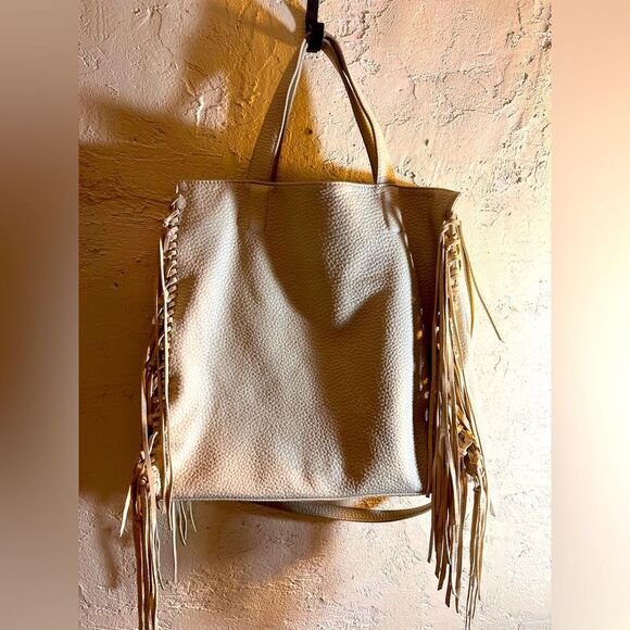 Shiraleah Fringe Cream Tote/Crossbody Vegan Bag large zipper pocket faux leather - Picture 1 of 16